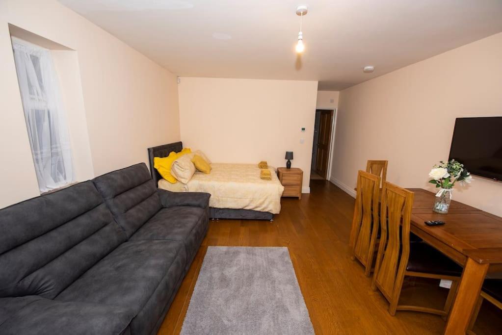 Apartamento Littlefold Northwood  Exterior foto
